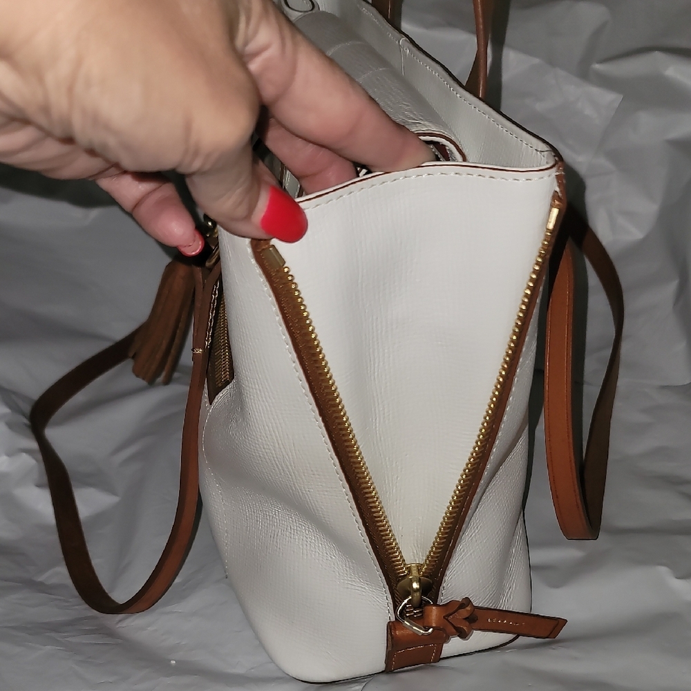 Dooney & Bourke Leather Tote Bag - Picture 4 of 14